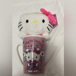 Hello Kitty, plush with Valentine’s Day cup